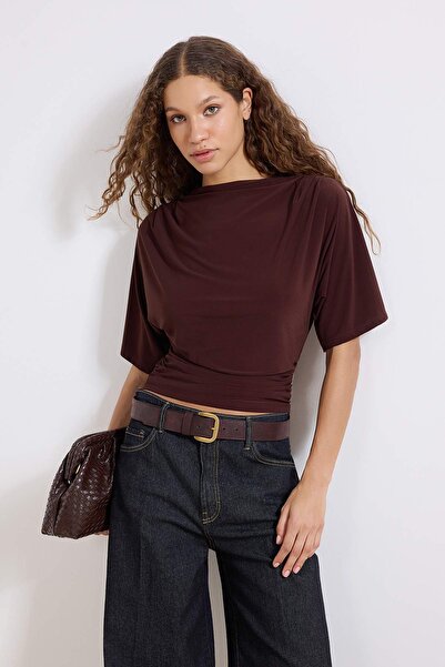 Trendyol Collection Maro Fitted/ mulat Bluză cu mânecă scurtă, cu decolteu ba...