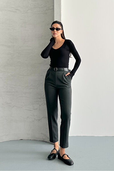 macharel jeans Дамски панталони с прилепваща кройка, плисета, колан и антраци...