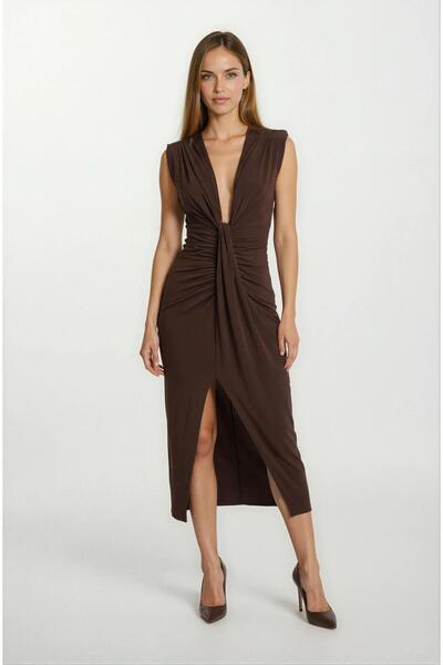 Spazio Onisto Omuz Pileli Önü Derin V Uzun Abiye Elbise KAHVE