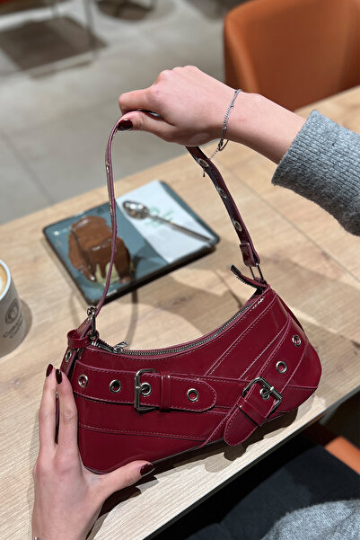 bahwar Kemer Detaylı Tokalı Baget Çanta