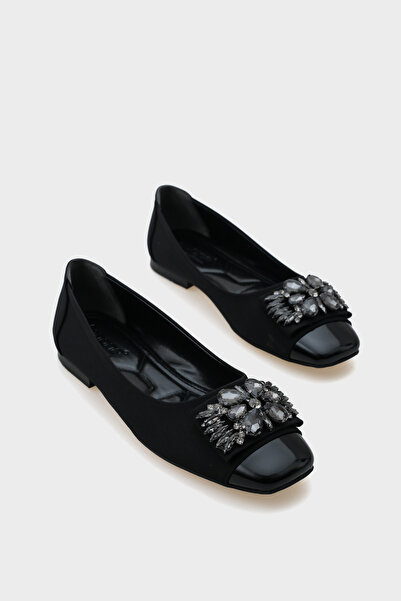 Capone Outfitters Stylové baleríny Agnes s kovovou přezkou na špičce