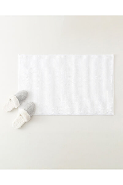 Madame Coco Charles Ayak Havlusu - Beyaz - 50x80 cm