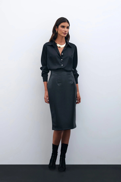 Sateen تنورة قلم رصاص من الجلد الأسود