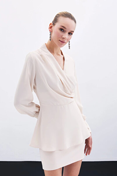 Sateen Μπλούζα με διπλό στήθος με μπεζ γιακά