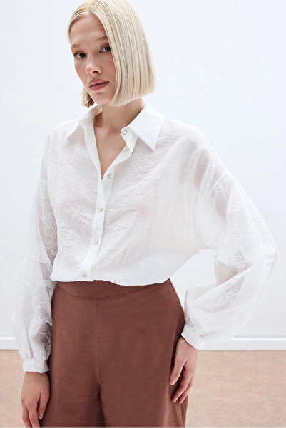 Sateen Embroidery Detailed Crashed Shirt - Ecru