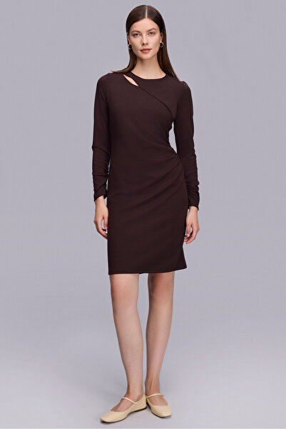 Naramaxx Yakası Pencere Detaylı Örme Kahve Elbise