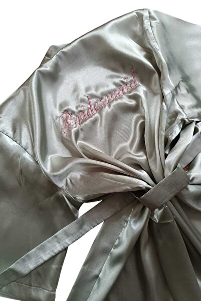 Lasilla ثوب صباحي لوصيفة العروس مكتوب عليه وصيفة العروس، ثوب صباحي مطرز لوصيف...