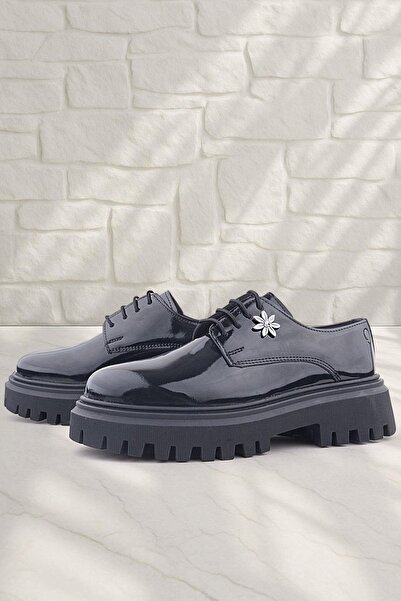 Rakerplus Чорні шкіряні черевики з шнурівкою та квітковим декором, модель Oxf...