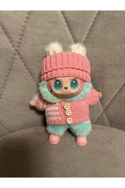 Pop Mart Labubu şık kıyafetli hediyelik anahtarlık