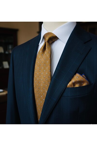 Gutiero Classic Tie with Gold Patterned Handkerchief