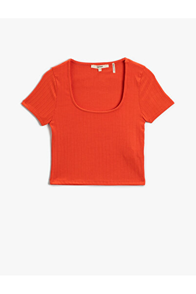 Koton Μπλουζάκι με κοντό μανίκι με ραβδωτή ράβδο