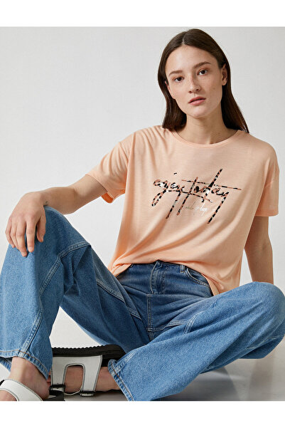 Koton شعار تي شيرت طاقم الرقبة