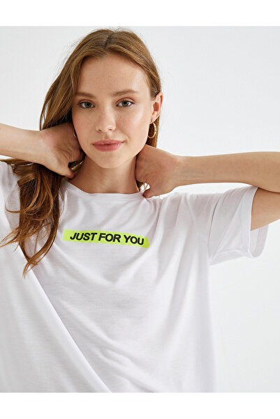 Koton Γυναικείο μπλουζάκι με λευκό σύνθημα