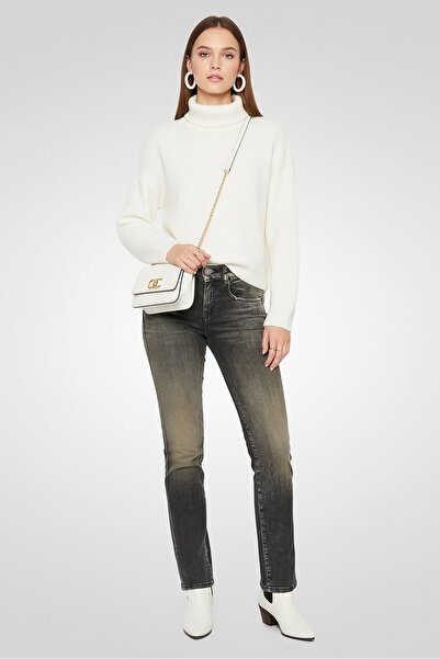 Diesel Women Regular Fit Wash Stretchable Denim Jeans, Washed Black