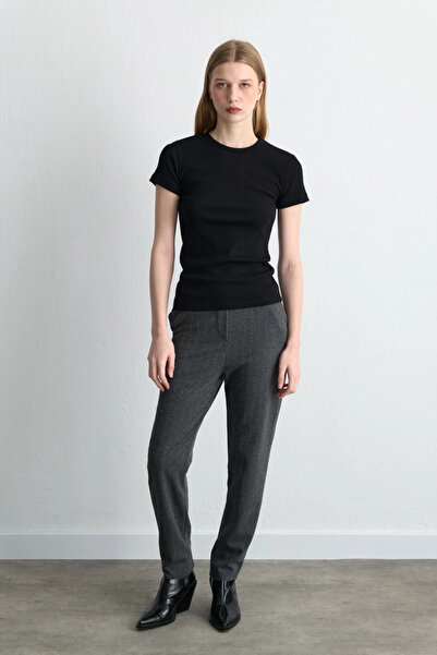 Gusto بنطلون محبوك مخطط باللون الفضي - رمادي