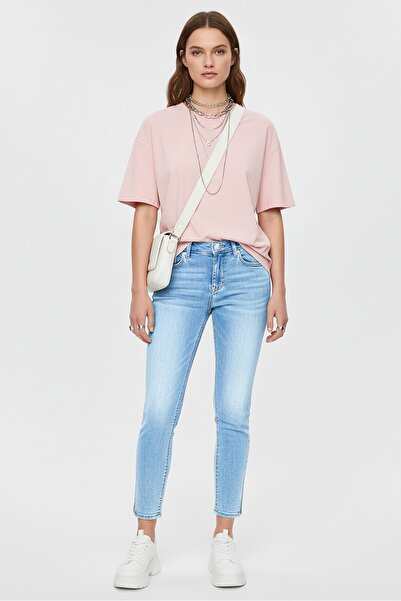 Calvin Klein Jeans بنطلون جينز نسائي قابل للتمدد بقصّة عادية، أزرق