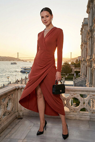 Lela Kruvaze Yaka Yırtmaçlı Drape Detaylı Midi Abiye Elbise ELBİSE 611EL1769