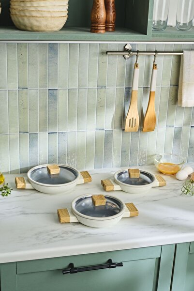 Karaca طقم ملاعق خشب كريمي كريستال سويسري مكون من 6 قطع