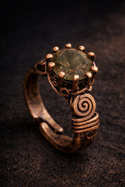 İyyaKee Kadın Bakır Yüzük Zultanit Taşlı Otantik Model Kelepçe Yüzük