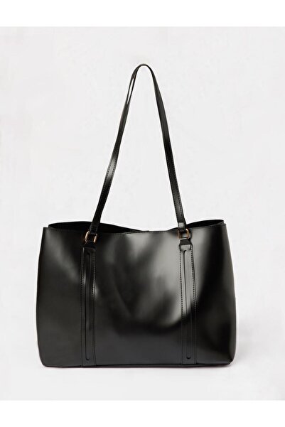 Jimmy Key Μαύρη δερμάτινη τσάντα ώμου με μεταλλική λεπτομέρεια