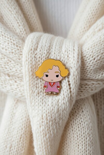 Sihir Dükkanı دبوس كويني جولدستين