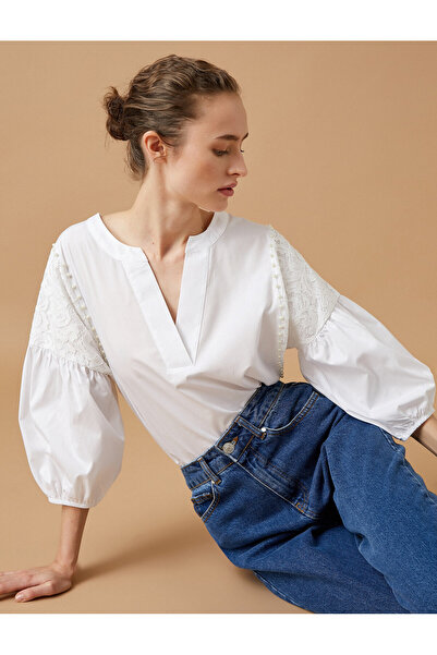 Koton Μπλούζα με μαργαριταρένια λεπτομέρεια