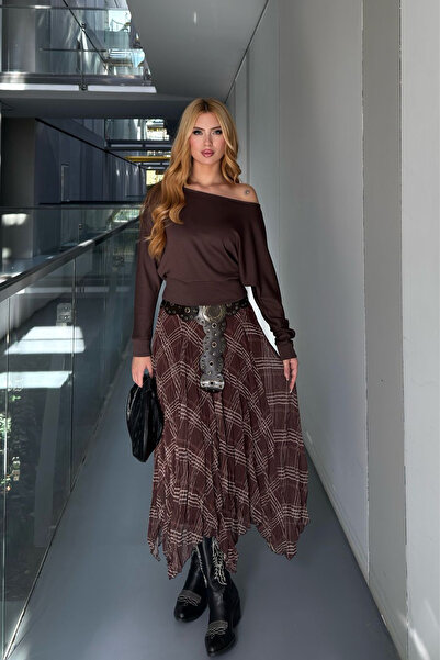 Angel Mia Fusta asimetrică cu model în carouri maro