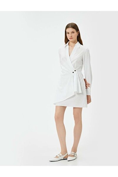 Koton Hemdkleid mit Wickelknöpfen und V-Ausschnitt aus Baumwolle 4SAK80243UW ...