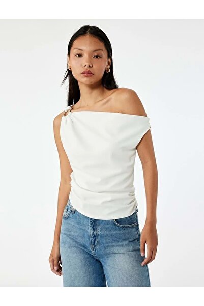 Koton ملابس نسائية قصة ضيقة منسدل بلوزة بدون أكمام بياقة غير متماثلة مع إكسسو...