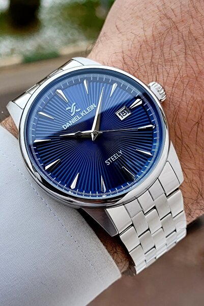 Daniel Klein ساعة يد رجالية باللون الرمادي والأزرق الداكن مع حزام قابل للتعدي...