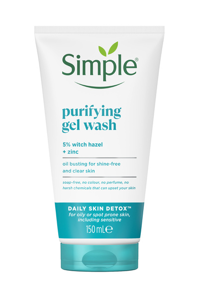 Simple Daily Skin Detox Arındırıcı Yüz Temizleme Jeli Temiz Ve Parlamayan Bir Cilt İçin 150 ml