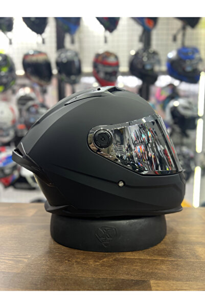 MT Helmets Braker Sv solid kask (şeffaf vizörlü biçimde) gönderilecektir