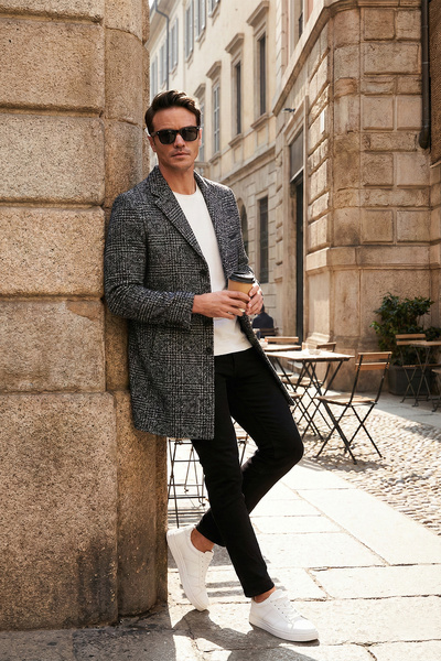 Buratti معطف رجالي ذو ياقة مونو بزر واحد من نورمال مولد، معطف رجالي 5840098