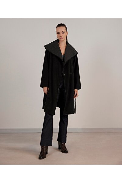 Yargıcı Biye Detaylı Palto