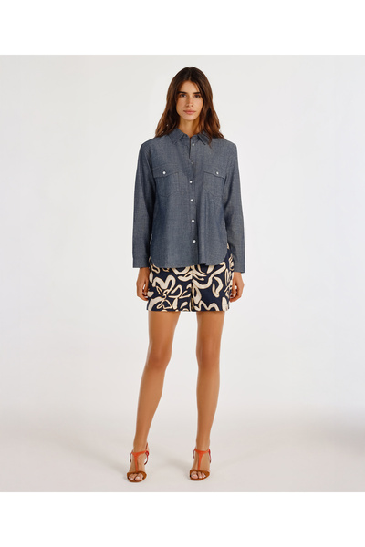 Yargıcı Yırtmaç Detaylı Uzun Kollu Denim Gömlek