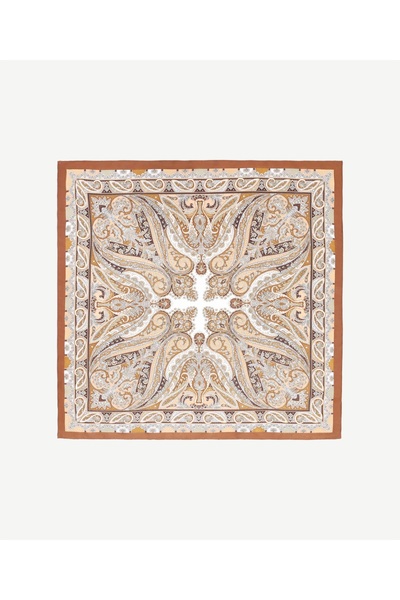 Yargıcı وشاح منقوش العرقية