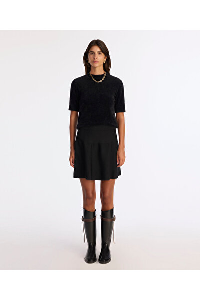 Yargıcı Volanlı Kısa Triko Etek