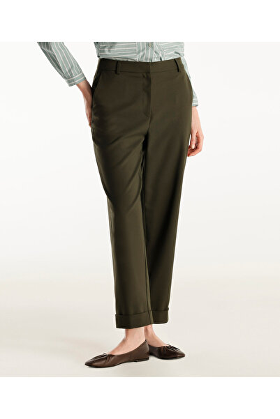 Yargıcı Paça Detaylı Pantolon