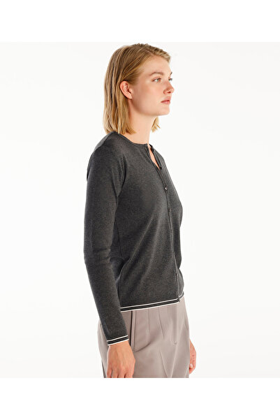 Yargıcı Bisiklet Yakalı Hırka Triko