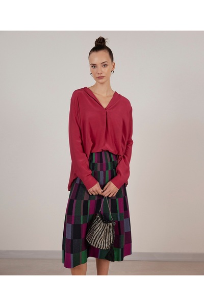 Yargıcı Arka Detaylı Bluz