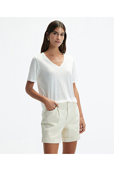 Yargıcı V-Neck T-Shirt