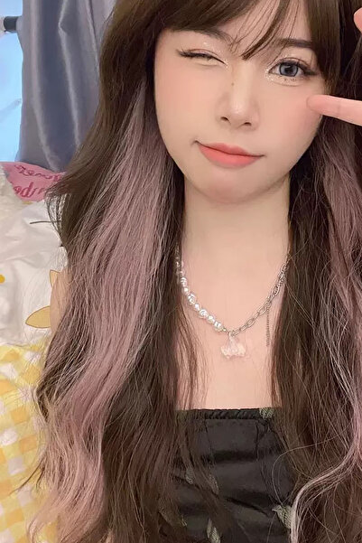 TAKIŞTIR Extensie de păr ondulată de culoare roz bomboană, cu prindere latera...