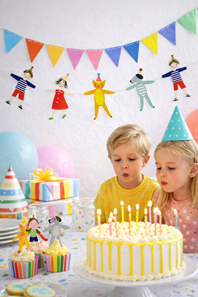 Partifabrik Neşeli Çocuklar Banner Süs