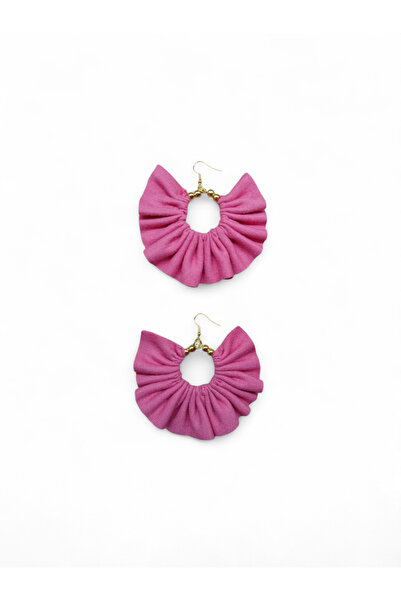 maia أقراط دائرية ذهبية اللون – تصميم مطرز بالخرز من القماش الوردي