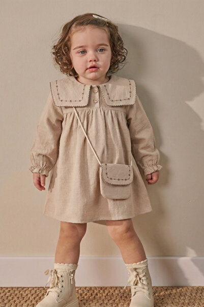 Minipodyum Yakası Nakışlı Çantalı Bayramlık Keten Kız Bebek Elbise