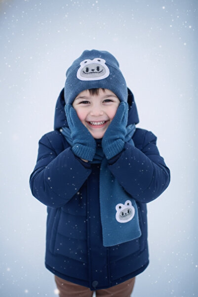 AYDINER TEKSTİL LABUBU Nakışlı Atkı Bere Eldiven Takımı TURKUAZ (3-8 YAŞ)