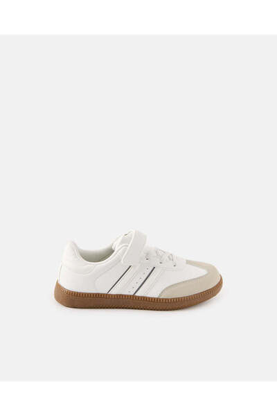 REDTAG حذاء رياضي أبيض كلاسيكي للأولاد الكبار