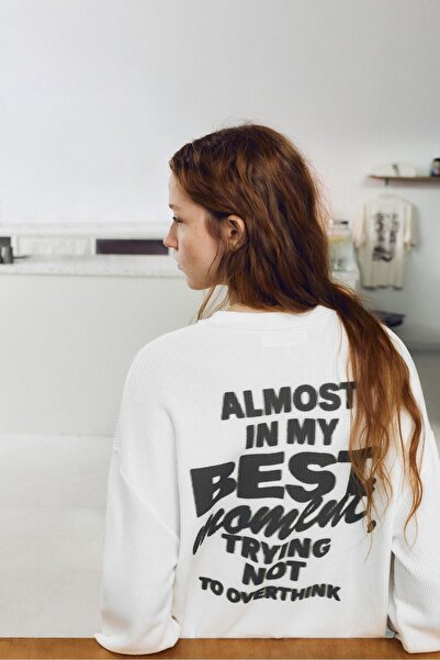 Pull & Bear Uzun kollu yazılı tişört