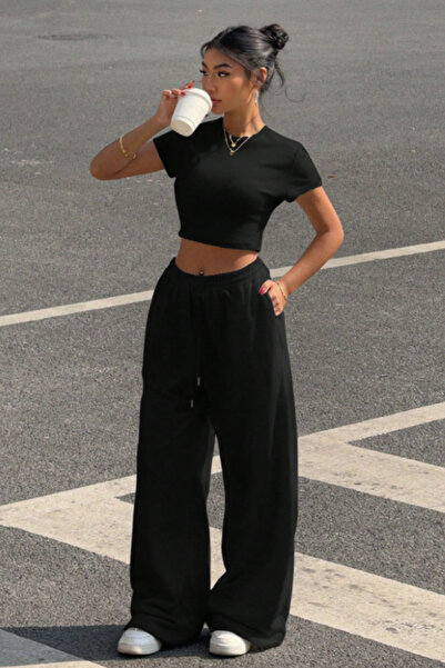 Tarz Cool Women's Black Crop T-Shirt and High Waist Wide Leg Sweatpants Set C...