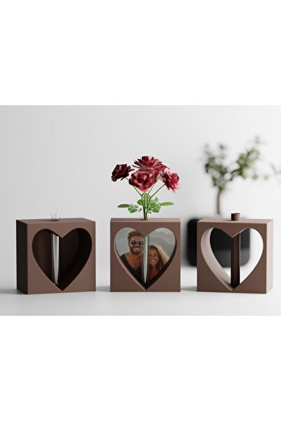 Sani "Valentines Heart Cut Out Vase" 127x81xH127mm - Matte dark brown